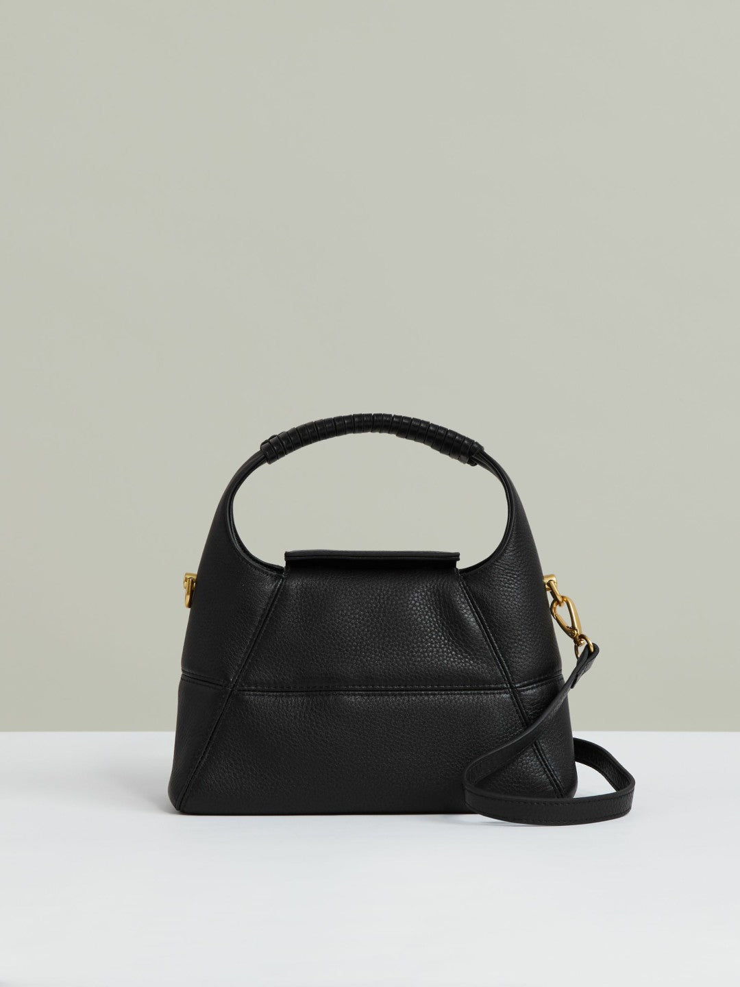 Grained-Leather Shoulder Bag Black | Womens