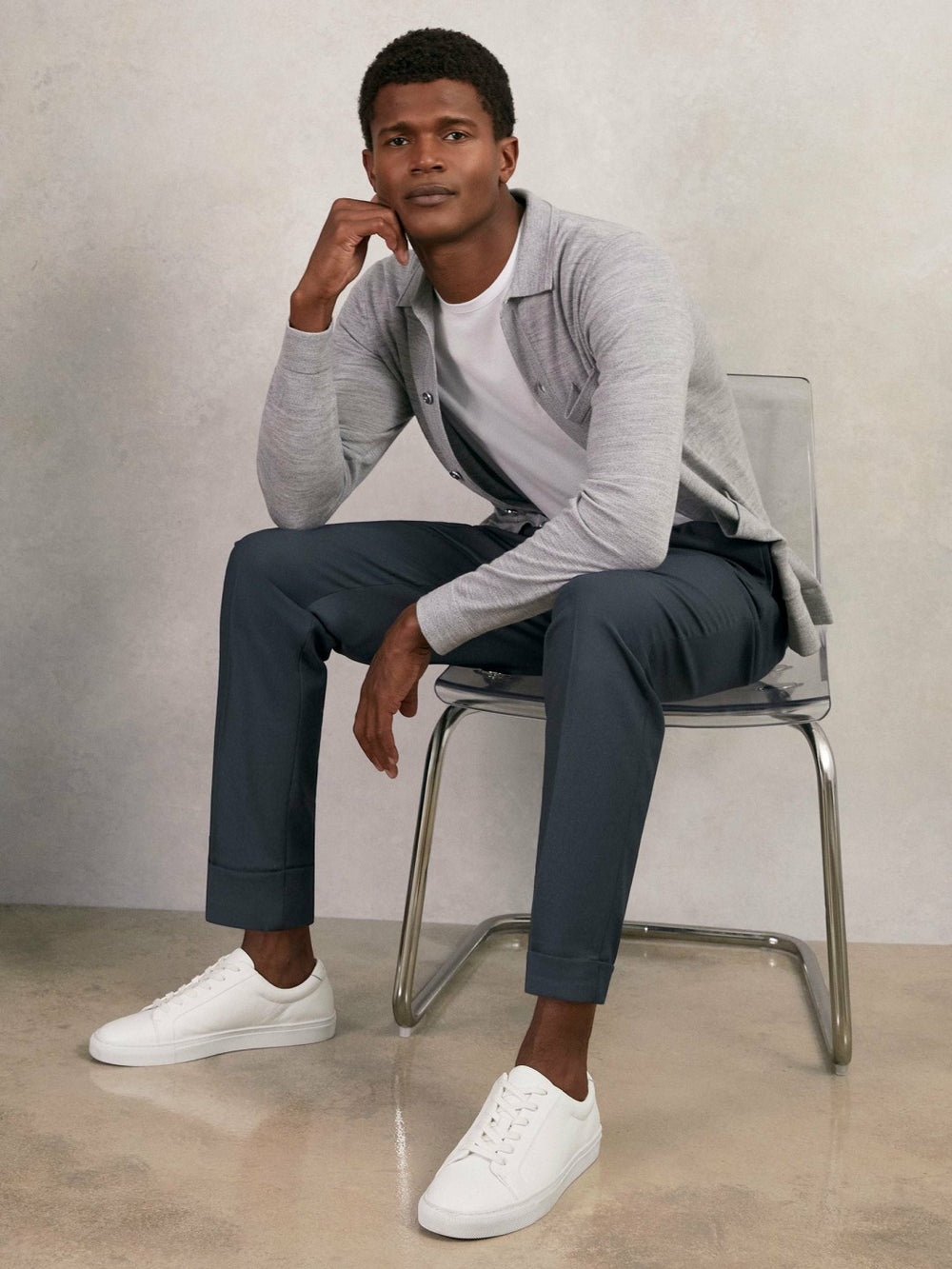 Relaxed-Fit Pleated Tapered Trousers Steel Blue | Mens