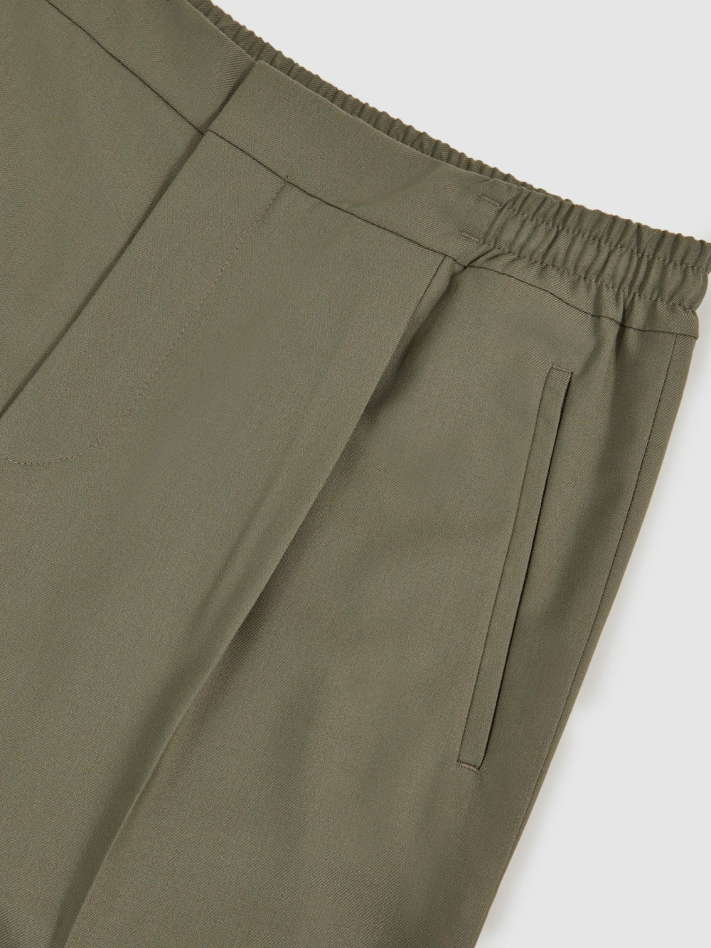 Relaxed-Fit Pleated Tapered Trousers Sage | Mens