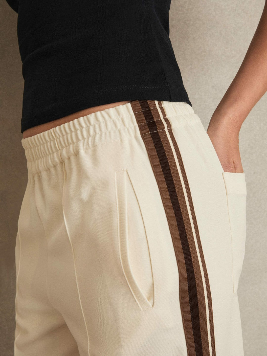 Side-Stripe Wide-Leg Trousers Cream | Womens