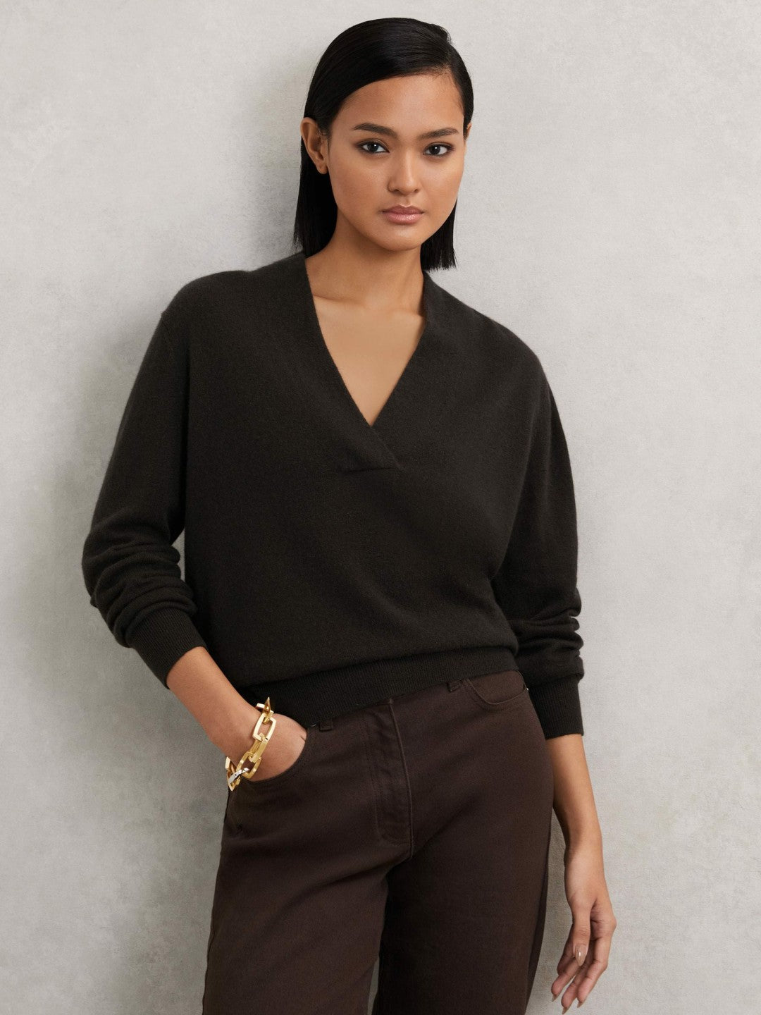 Cashmere V-Neck Jumper Chocolate Brown | Womens