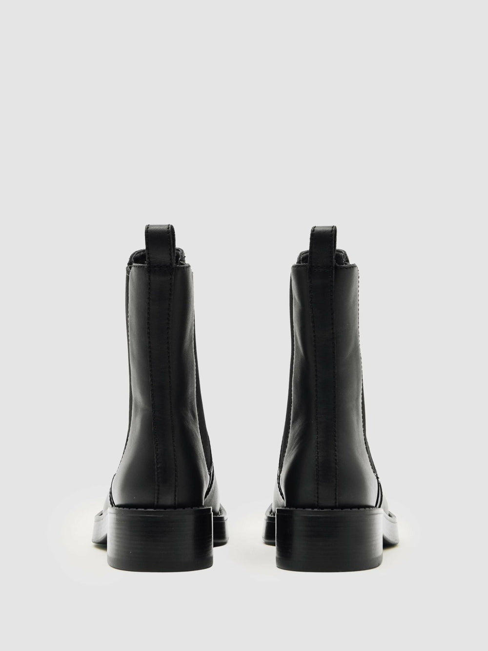 Leather Chelsea Boots Black | Womens