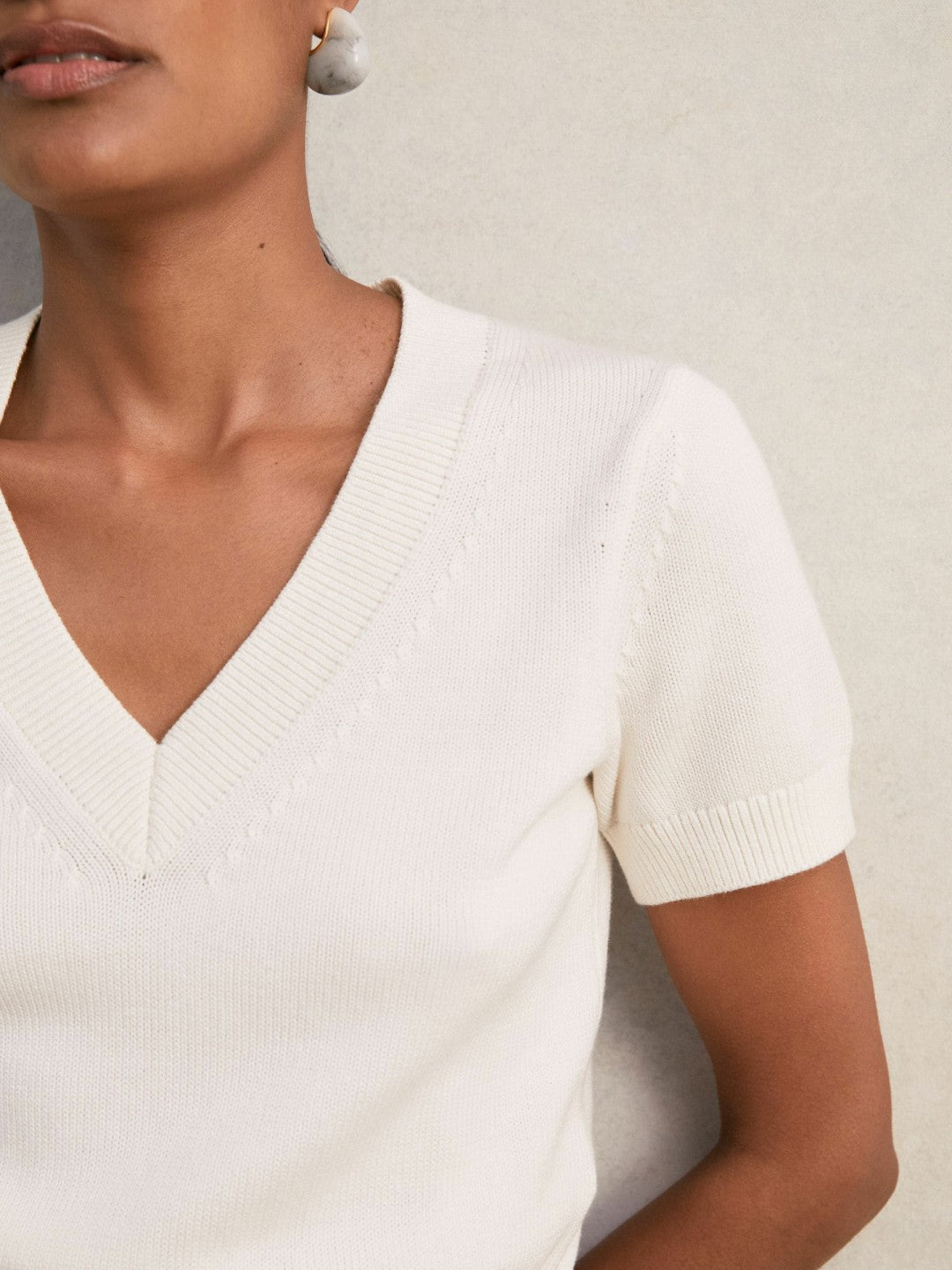 Cotton-Wool Knit V-Neck Top Ivory | Womens