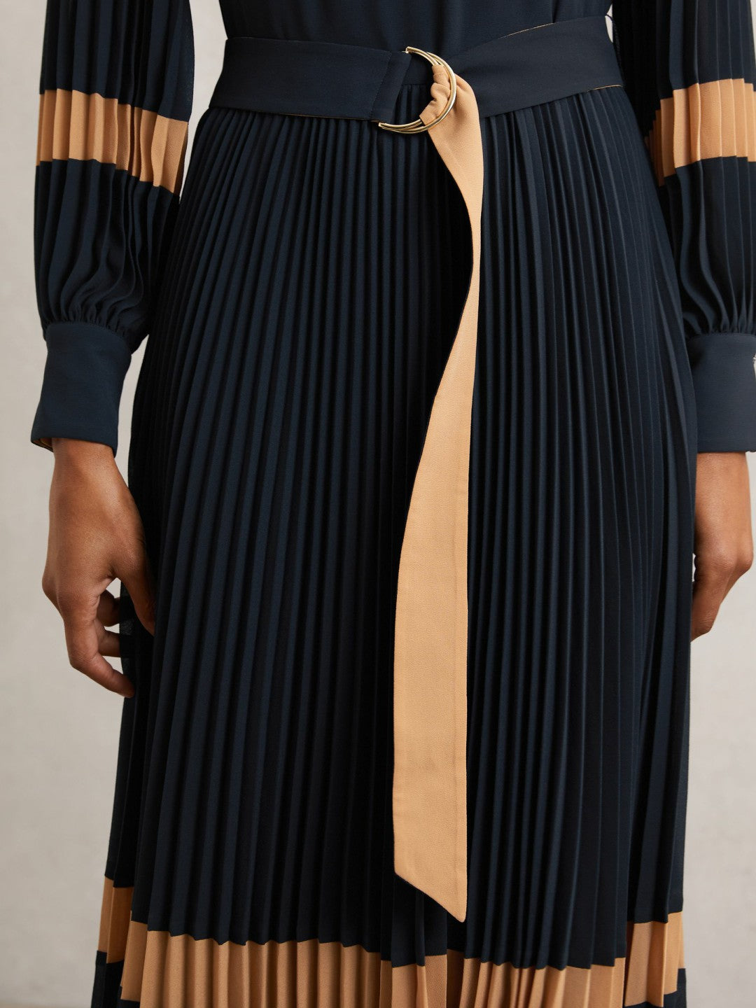 Colour-Block Pleated Midi Dress Navy/Camel | Womens