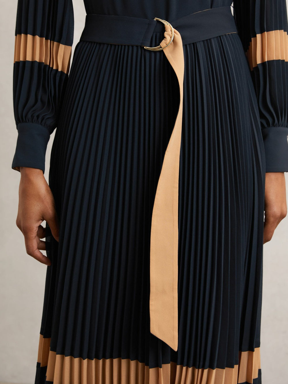 Colour-Block Pleated Midi Dress Navy/Camel | Womens